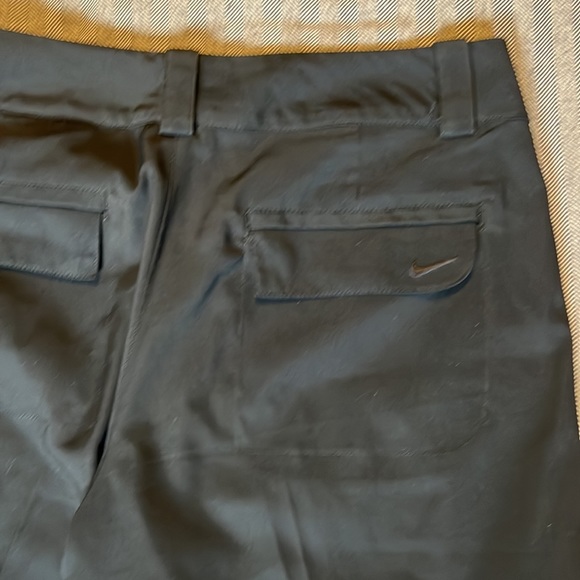 Nike Golf Dri-Fit shorts EUC - Picture 5 of 5